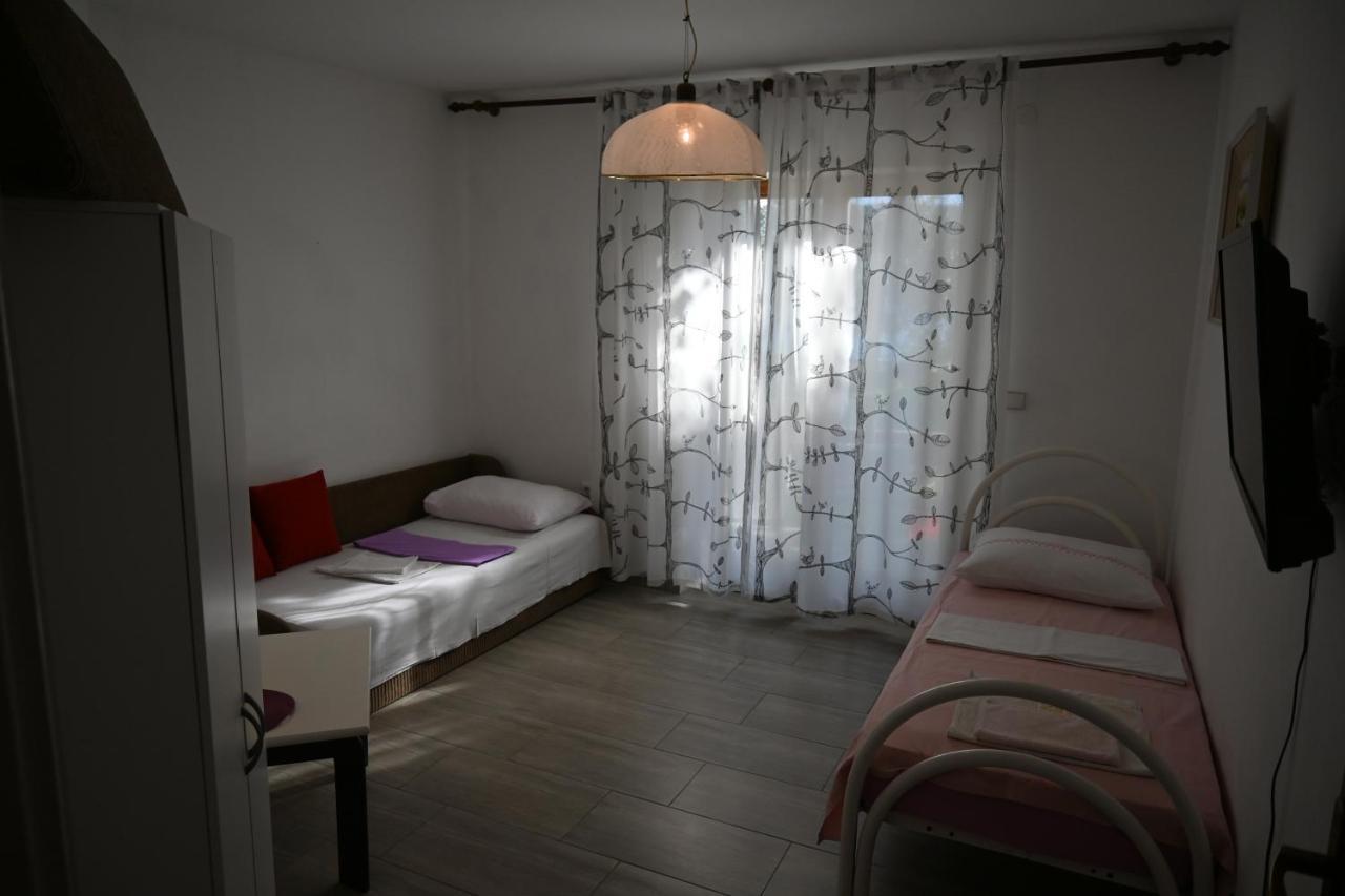Apartments Tea Pag Паг Экстерьер фото