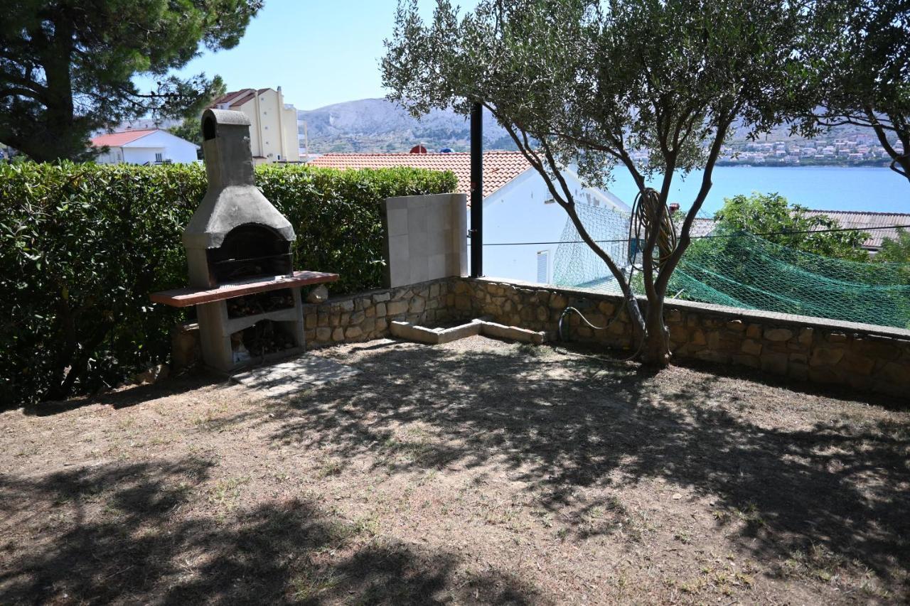 Apartments Tea Pag Паг Экстерьер фото